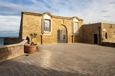 Bari, la storia della Muraglia: dalle origini nel IV secolo a.C. alle distruzioni ottocentesche